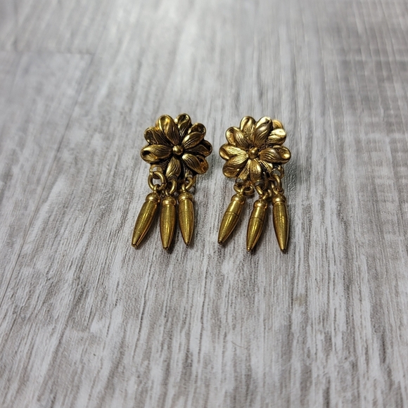 Vintage Floral Drop Dangle Earrings - Picture 5 of 6